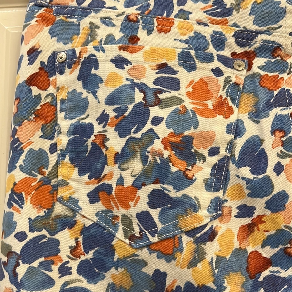 Gloria Vanderbilt ladies capris - Picture 6 of 10